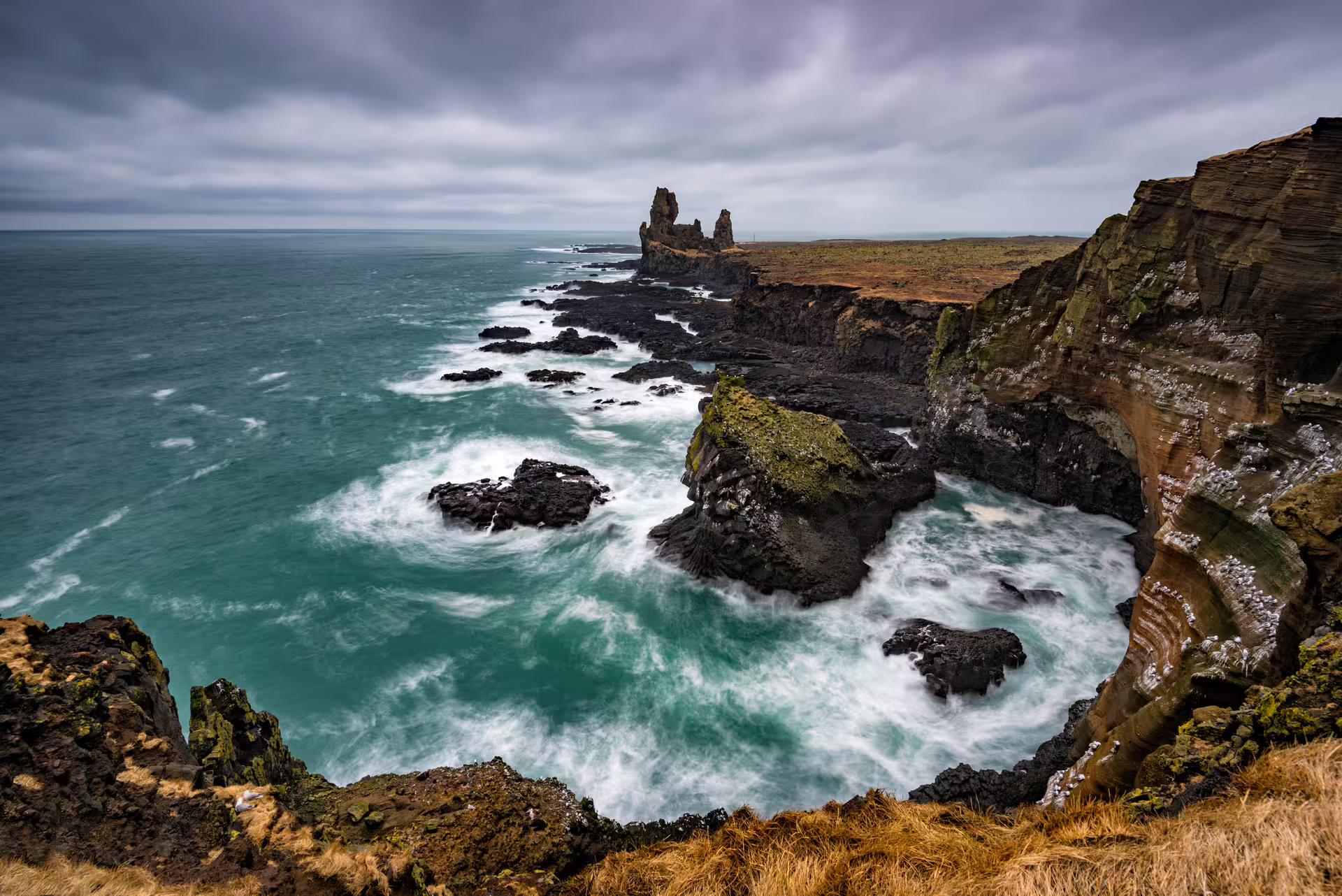 Lóndrangar rock pinnacles, Svalþúfa cape and Þúfubjarg boulder