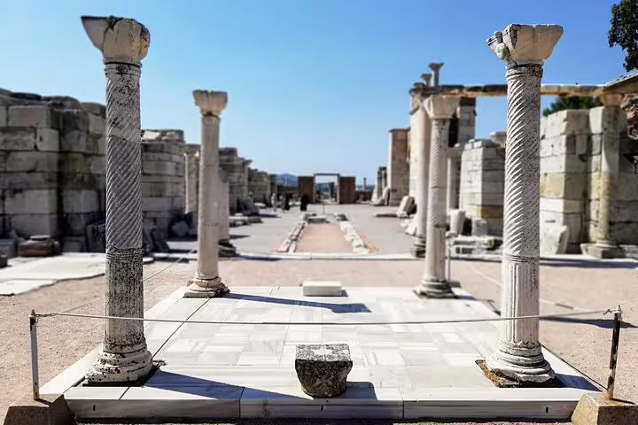 Luxury private Mercedes van interior for Ephesus, St. John Basilica and House of Mary day tour with lunch