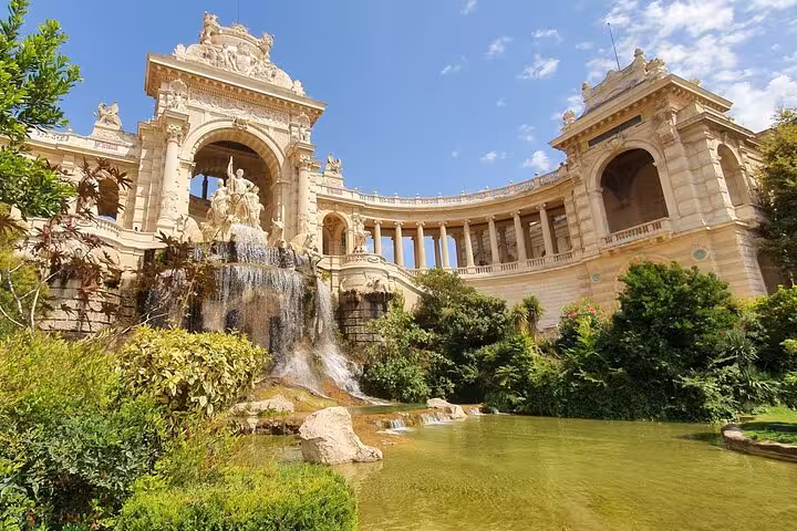 Palais Longchamp fountain and colonnades on a Marseille sightseeing tour with private driver, Provence highlights