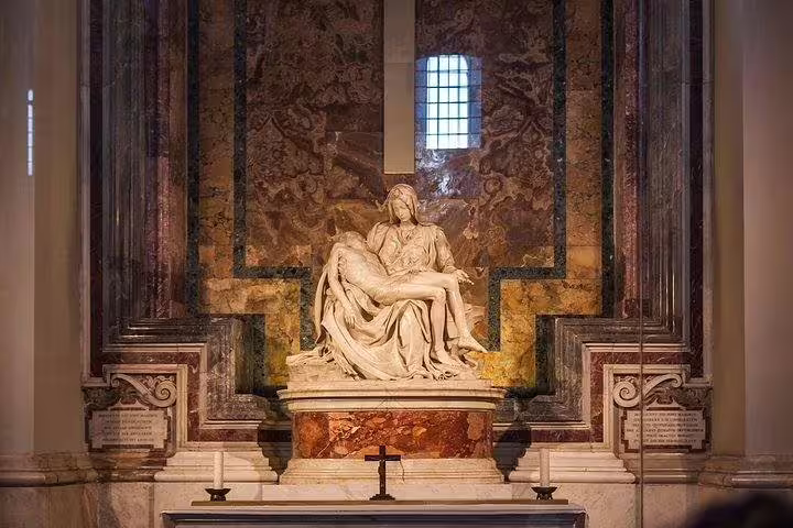 Michelangelo’s Pietà sculpture inside St Peter’s Basilica, highlighted on a guided Vatican art and dome combo tour