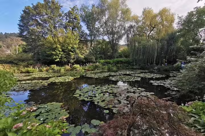 Monet’s water lily pond and gardens in Giverny, visited on a private day tour from Paris to Normandy