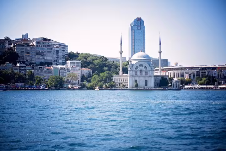 Ortakoy Mosque on the Bosphorus waterfront in Istanbul, featured on an all-inclusive private guided tour