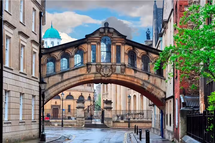 Bridge of Sighs archway over New College Lane in Oxford, England