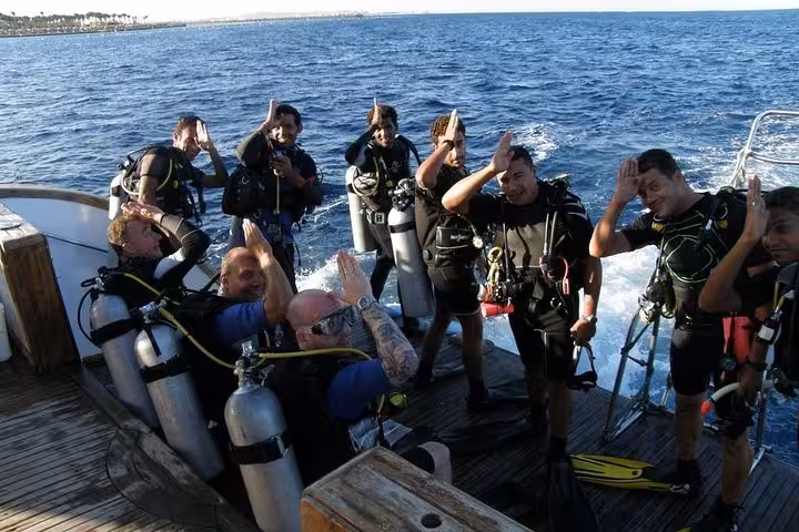 New PADI Open Water divers on Hurghada boat trip, gearing up for Red Sea dives from El Gouna