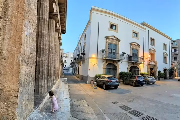 Palazzo Brunaccini (PA) for Palermo Airport or vice versa, Private Transfer