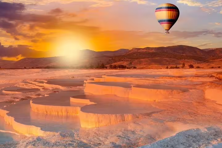 Hot air balloon and Travertines 