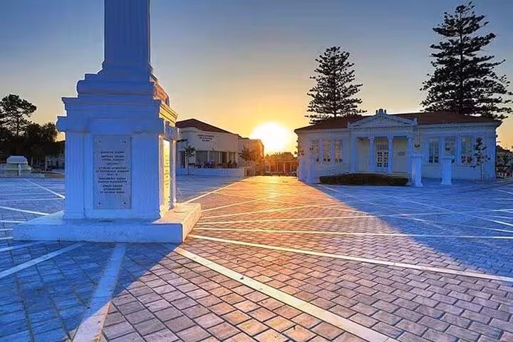 Sunset view in Paphos town square on half day sightseeing tour with convenient hotel pickup and bus transfer