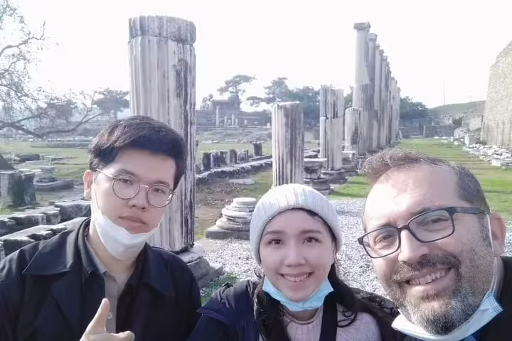 Visitors enjoy the ancient ruins of Asclepion on the Pergamon tour from Kusadasi and Selcuk hotels.