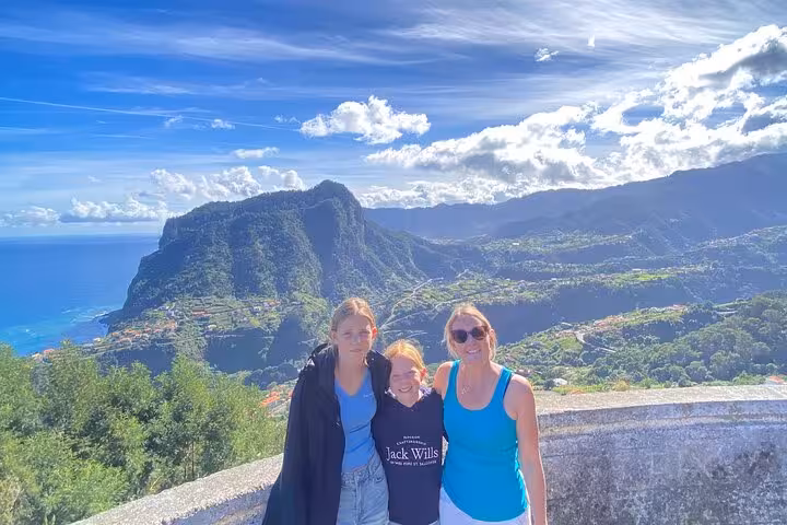 Guests at Madeira mountain viewpoint above the coast on Pico do Areeiro to Ponta São Lourenço 4x4 tour