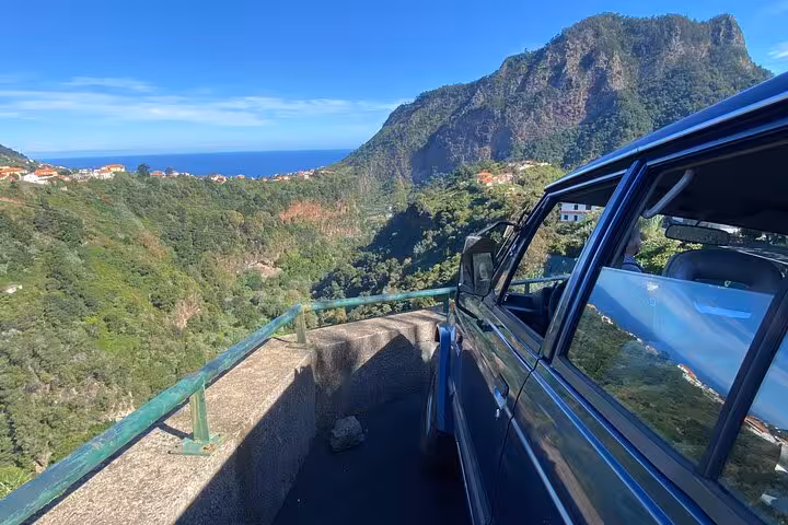 4x4 viewpoint stop above Madeira’s east coast valleys on Pico do Areeiro to Ponta São Lourenço tour