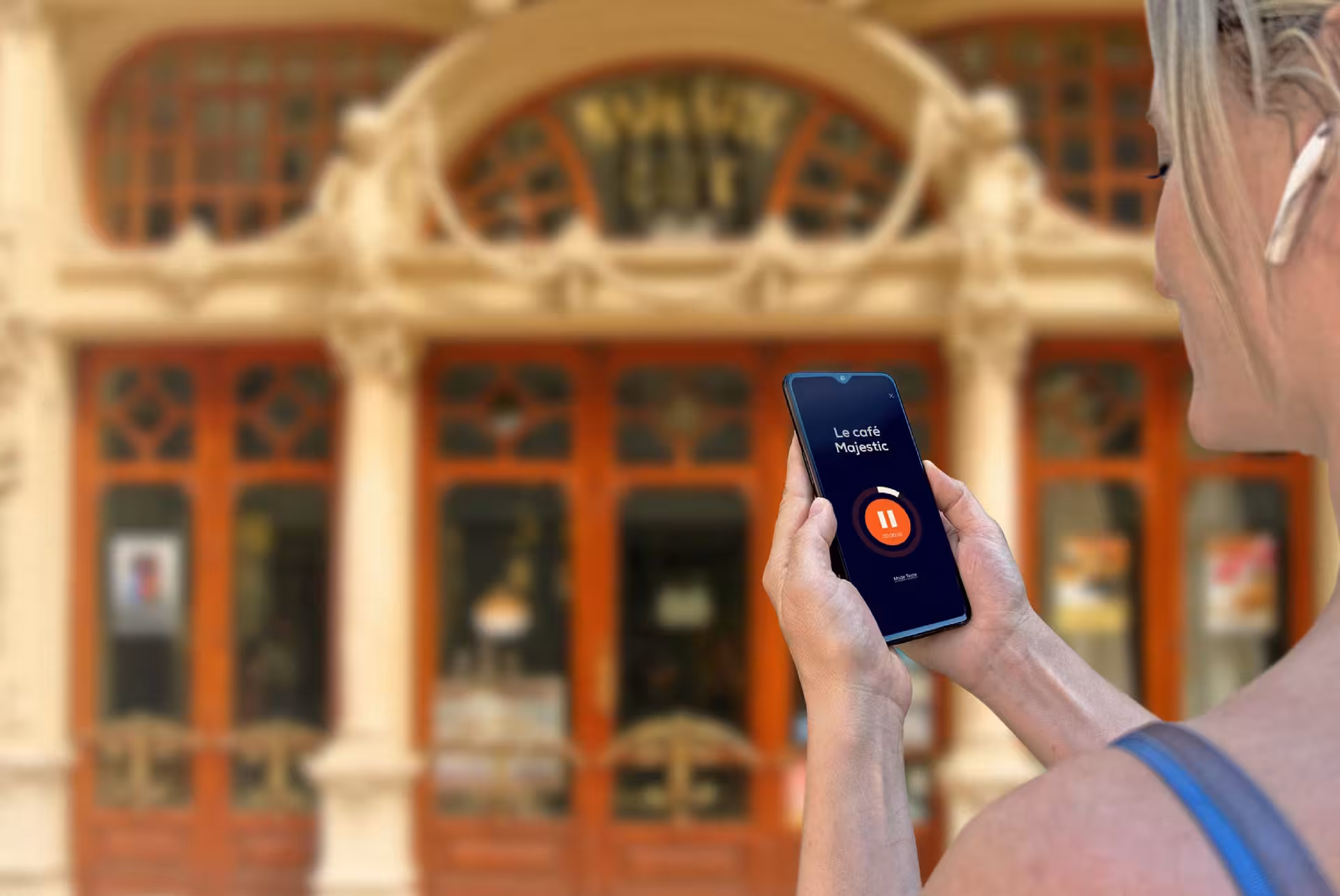 Visit Porto on your own: Listen to the secrets of the city on your smartphone.