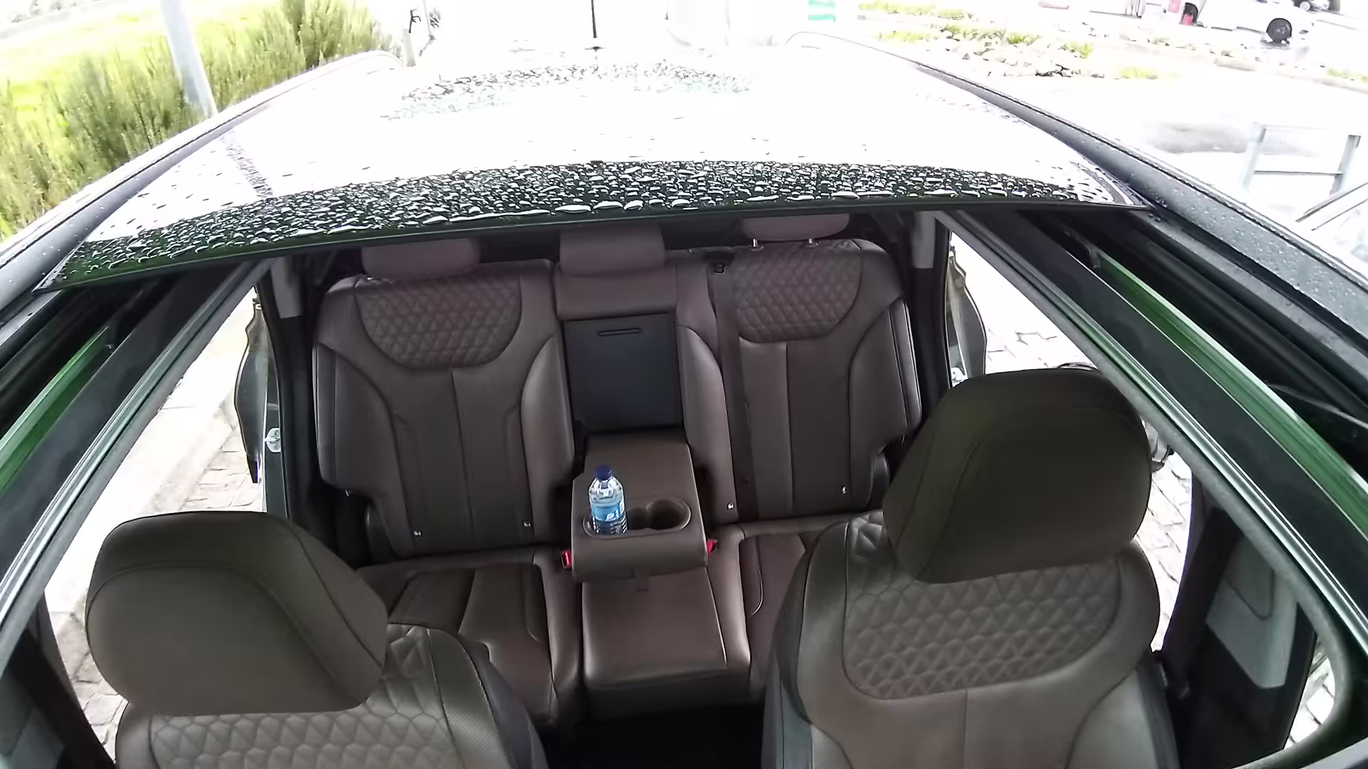 Luxurious private car interior with premium leather seats for Porto to Vila Real transfer service.