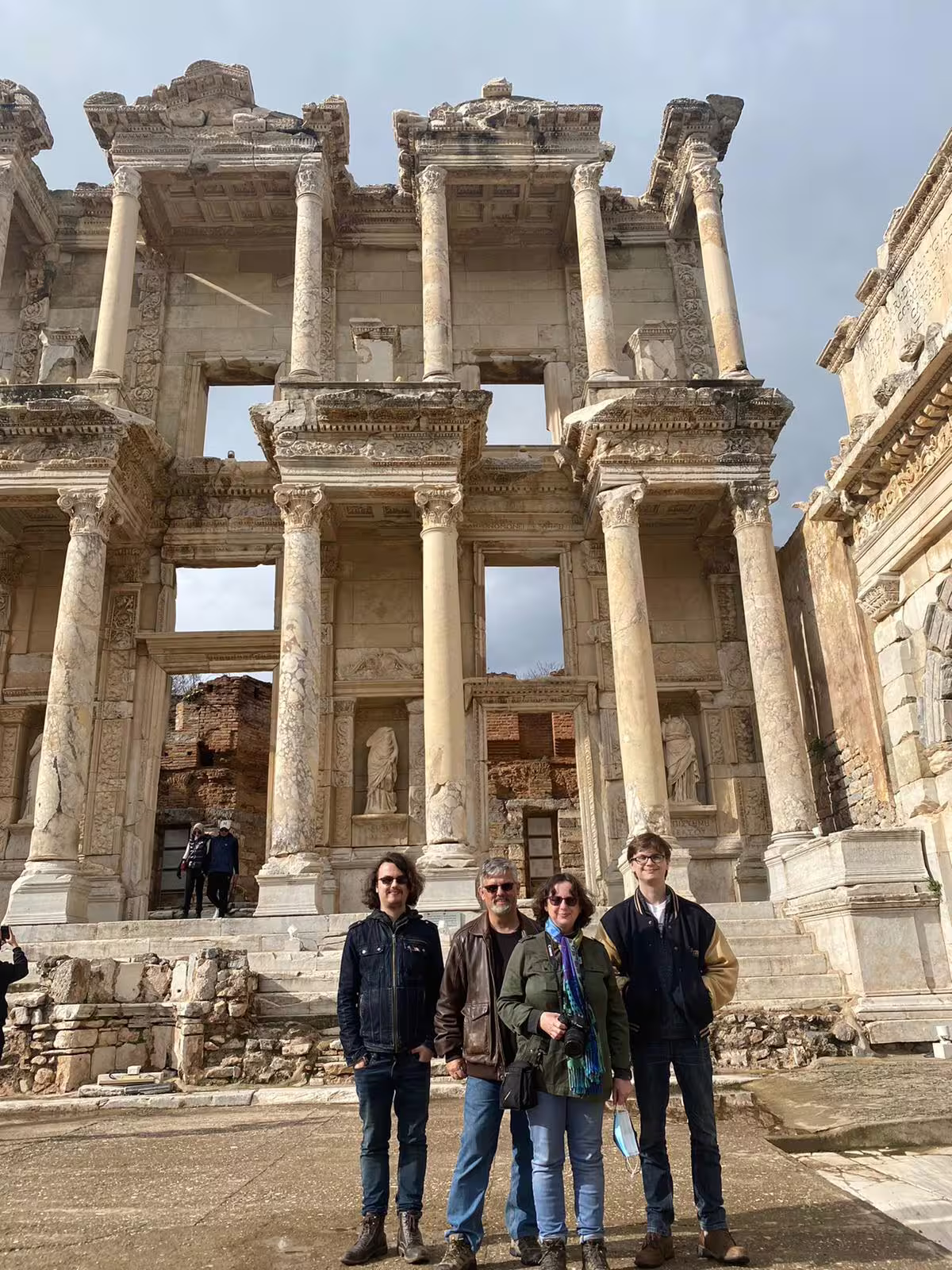 Private panoramic Ephesus tour group photo at the Library of Celsus ruins in Selcuk, Turkey
