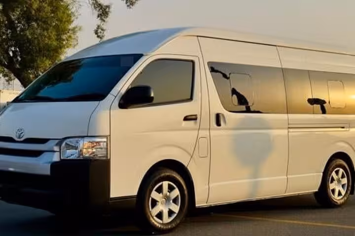 Comfortable private van transfer Hurghada to Luxor, air-conditioned vehicle for safe door-to-door travel