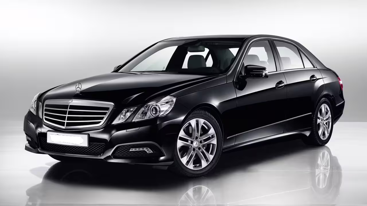 Black premium sedan for Caserta to Naples private transfer, reliable chauffeur service with hotel pickup
