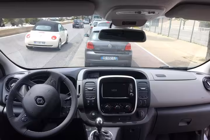 Interior cockpit of private transfer van Marseille to Lyon, spacious seating and air-conditioned comfort