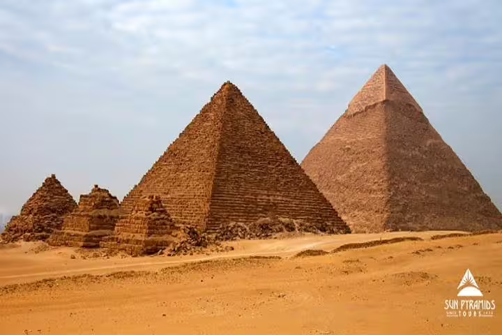 Pyramids of Giza in Cairo desert, iconic highlight of the 4-day Cairo and Red Sea package tour in Egypt