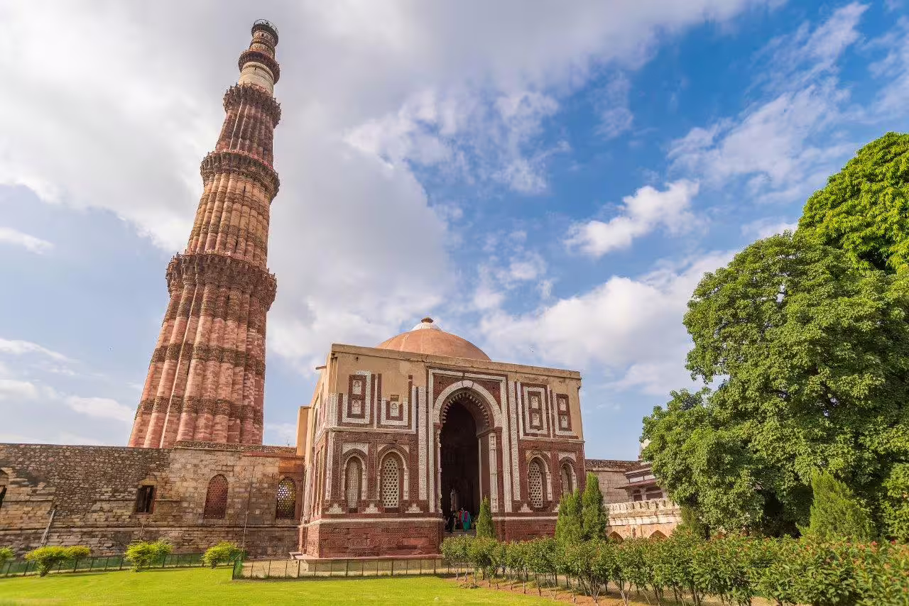 Discover the iconic Qutub Minar's grandeur on the Magical Rajasthan with Varanasi, 11 days tour.
