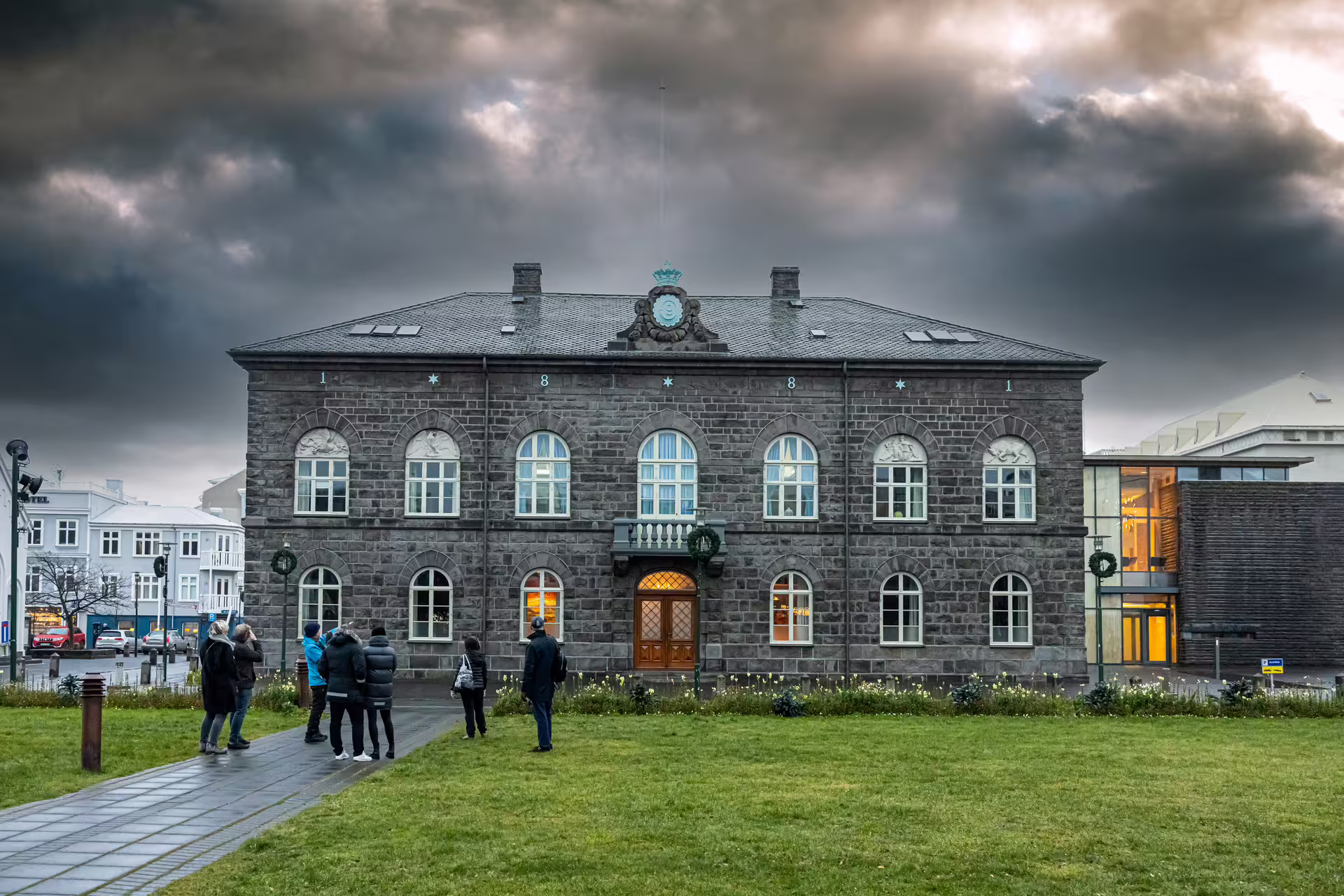 The Reykjavik Walking Tour at the parliament building of Iceland