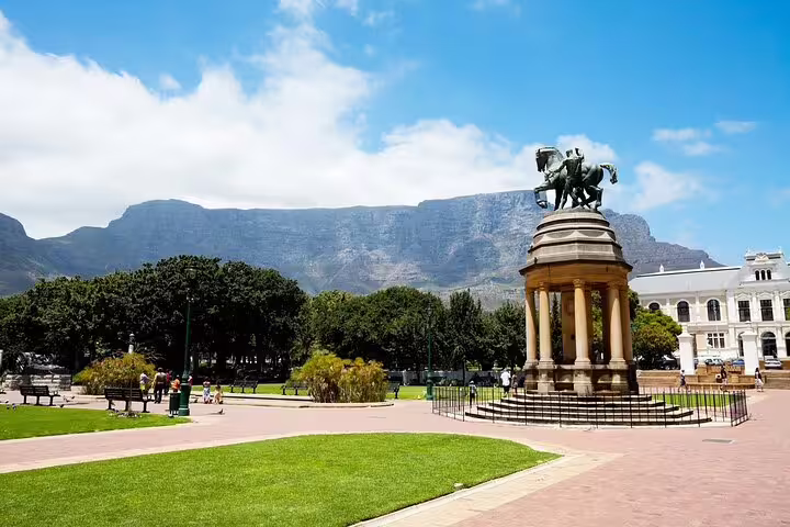 Rhodes Memorial with Table Mountain backdrop on a Cape Town half-day sightseeing city tour