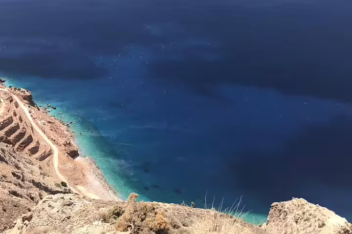Breathtaking view of the North Coast's azure waters and rugged cliffs, ideal for exploring and relaxation.