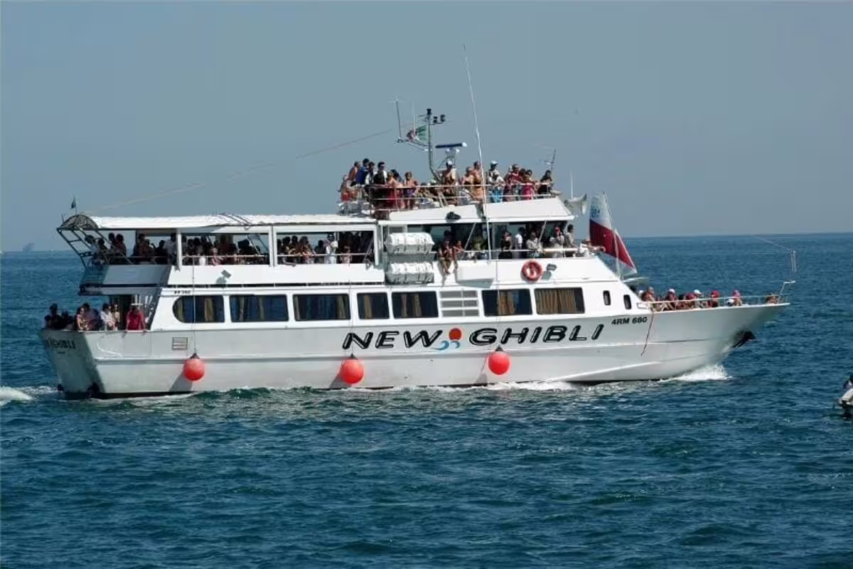 Riviera Romagnola half-day boat tour on the Adriatic Sea, spacious cruise boat with panoramic decks