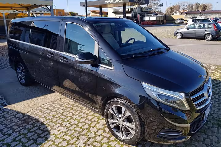 Luxury minivan transfer from Rome for Amalfi Coast day tour to Ravello, Amalfi and Positano