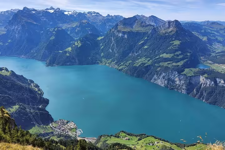 Rophaien panoramic viewpoint above Lake Lucerne on a Zurich day trip, turquoise water and Swiss Alps