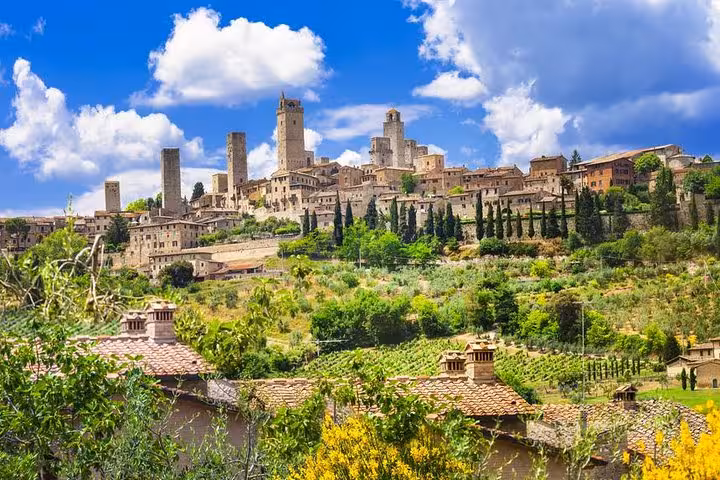Picturesque landscape of San Gimignano with its medieval skyline and lush countryside.