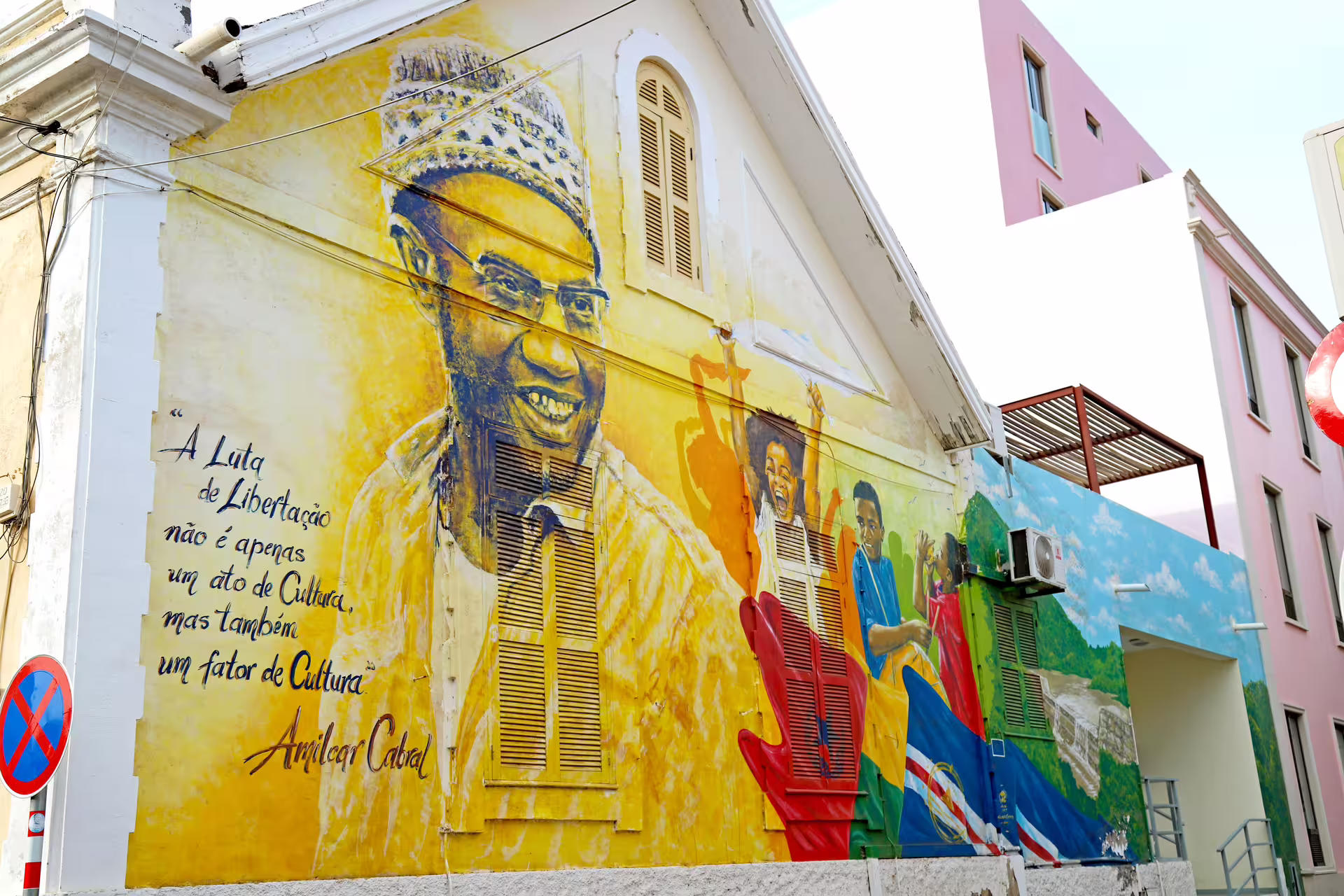 Colorful street mural in Praia, Santiago Island, showcasing Cape Verde culture on a city walking tour