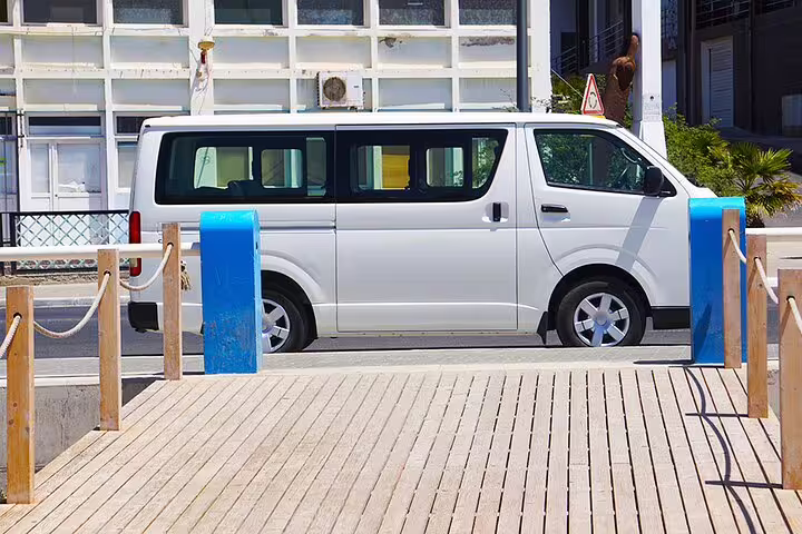 Private minivan for São Vicente airport transfer, reliable ride from Cesária Évora Airport to Lazareto