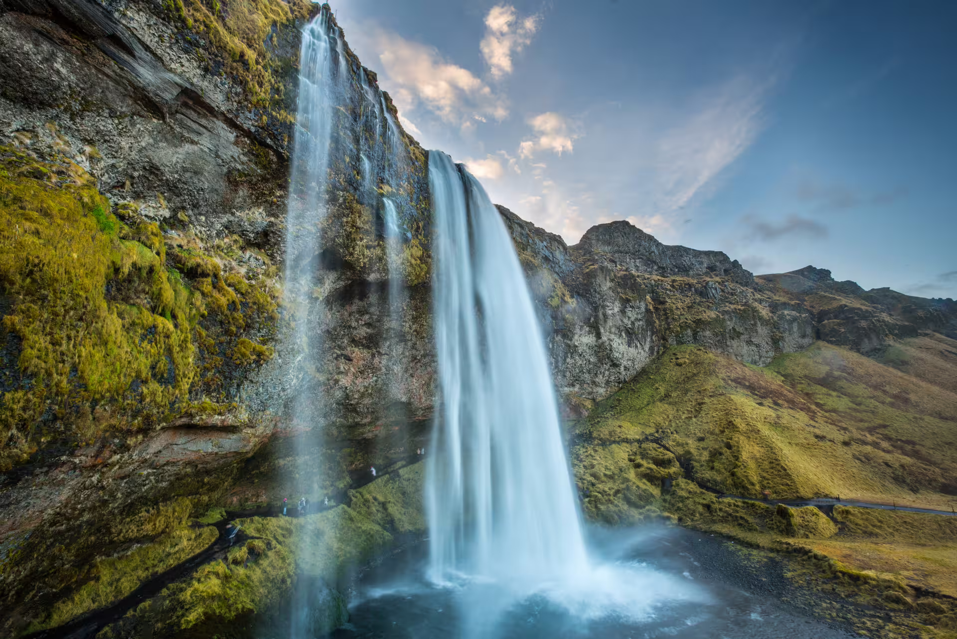 Seljalandsfoss waterfall