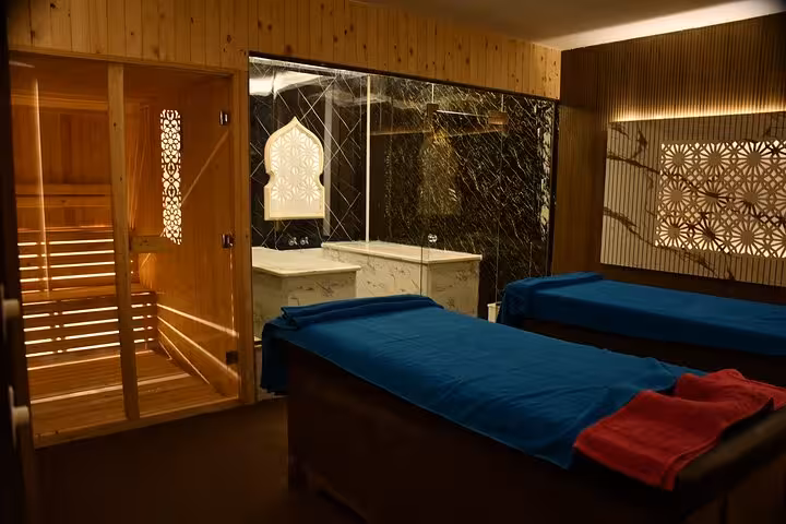 Sharm El Sheikh private hammam spa with sauna, twin massage tables and marble bath for couples relaxation