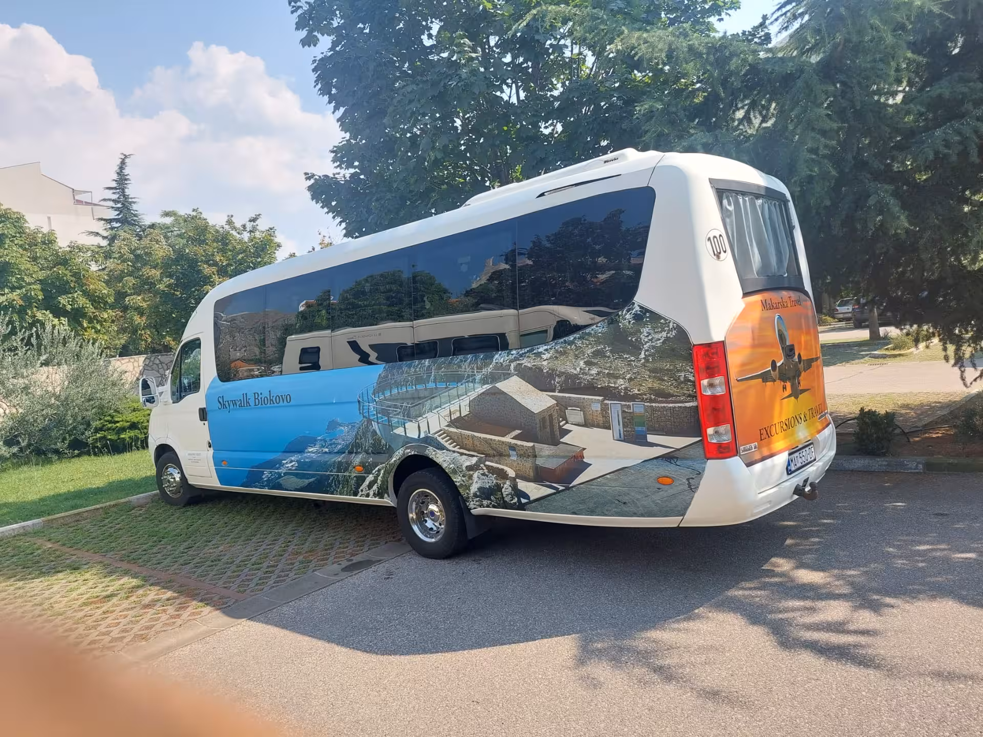 Tour minibus for Split to Makarska Cliffview Adventure, transfer to Biokovo Skywalk glass viewpoint