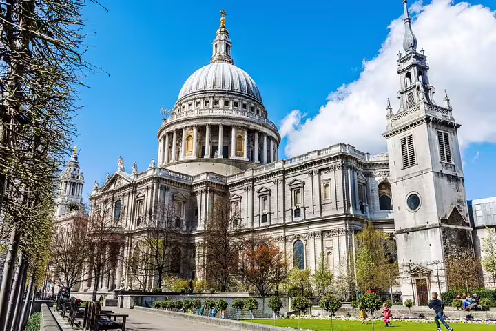 St. Paul's Cathedral on a sunny day, showcasing its stunning architecture, is a highlight of the Private London Kickstart City Tour.