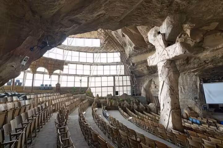 St. Simon the Tanner Cave Church seating in Cairo, included on 3-day private sightseeing tour from Giza