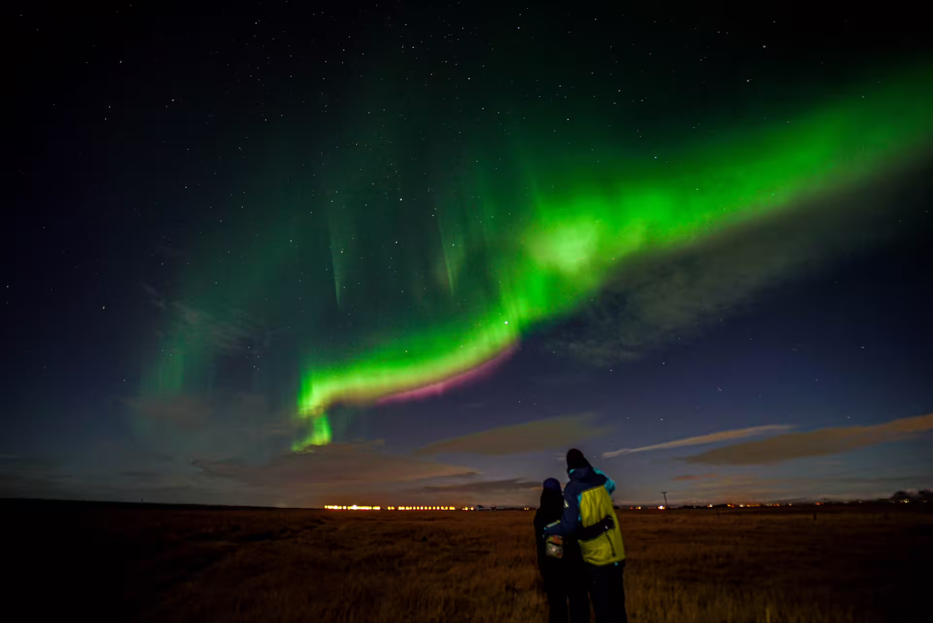 Strong Northern lights activities in Iceland 