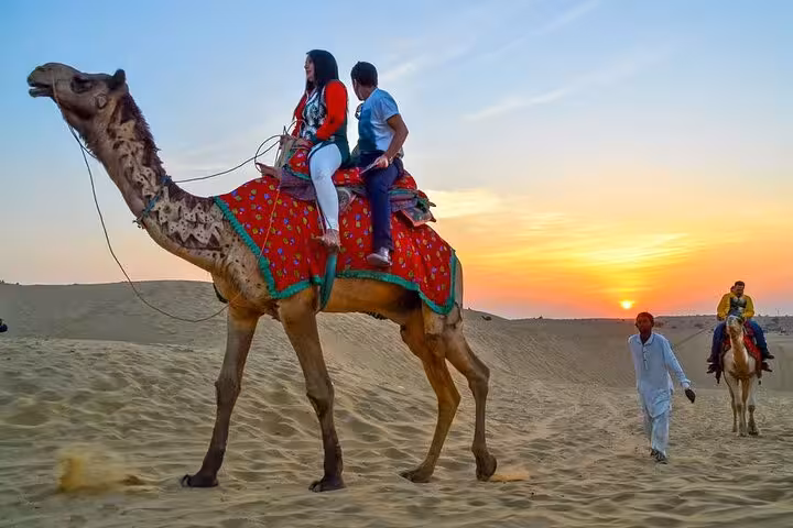 Sunset camel ride in Hurghada desert with guide, one-hour camel riding adventure with round-trip transfer