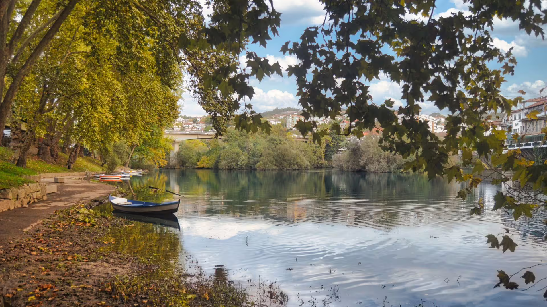 Image of the Tamega River in the River Park of Amarante