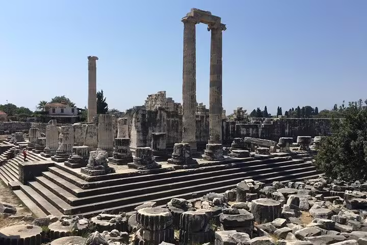 Temple of Apollo at Didyma with towering columns and ruins, highlight of 3-day mini group tour from Kusadasi