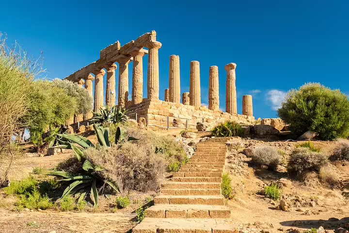 Stone steps leading to the Temple of Juno in Agrigento’s Valley of the Temples on a 2-hour private archaeological walking tour