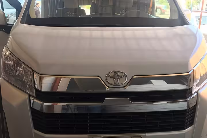 Toyota van for Hurghada airport transfer, reliable private shuttle for families and groups to Red Sea hotels