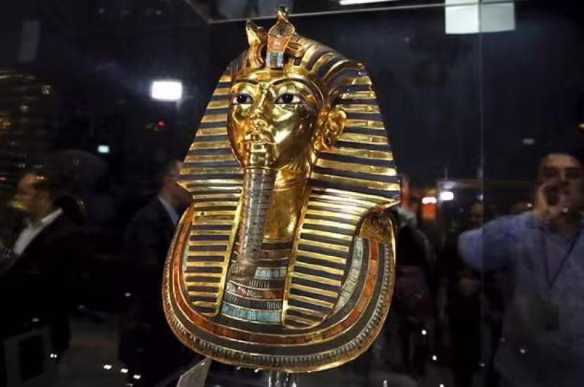 Tutankhamun golden mask at the Egyptian Museum Cairo, must-see stop on Giza Pyramids private day tour