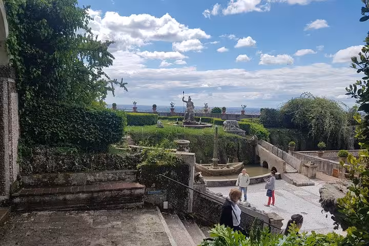 Terraced gardens at Villa d’Este Tivoli with fountains and views, half-day guided tour from Rome