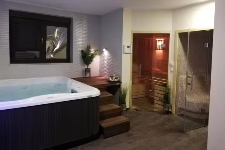 VIP spa suite with private jacuzzi and sauna, part of Full Body Massage VIP from Hurghada package